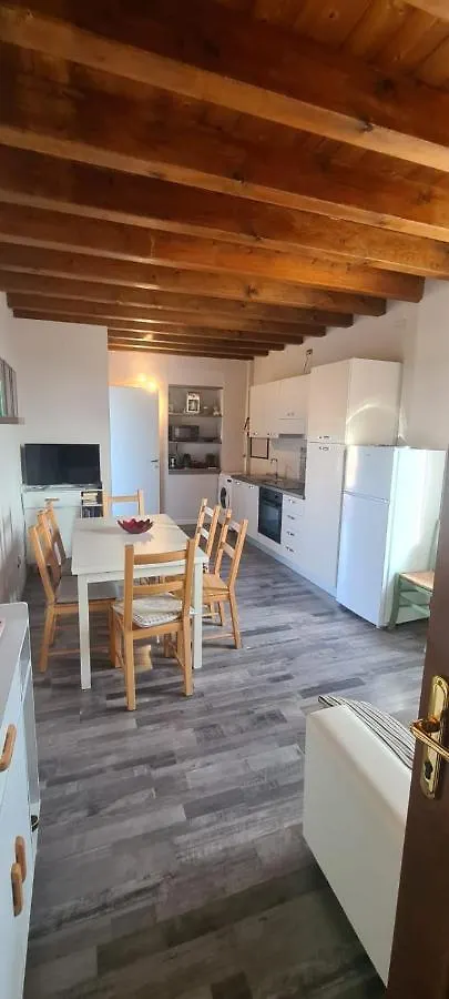 Hotel Garda Family House Desenzano del Garda 2*,  Italia